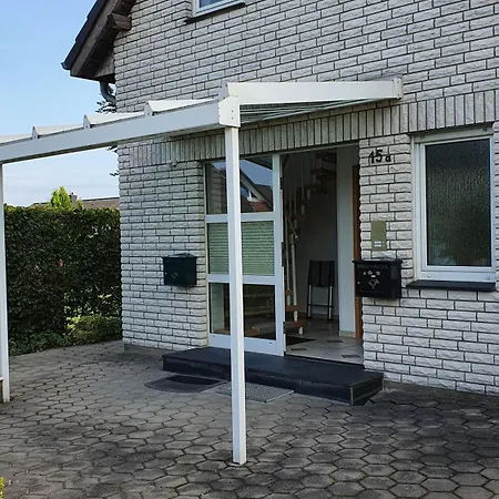 Klimatisierte Wohnung Kastanie Mit Balkon Lohne  Exterior photo