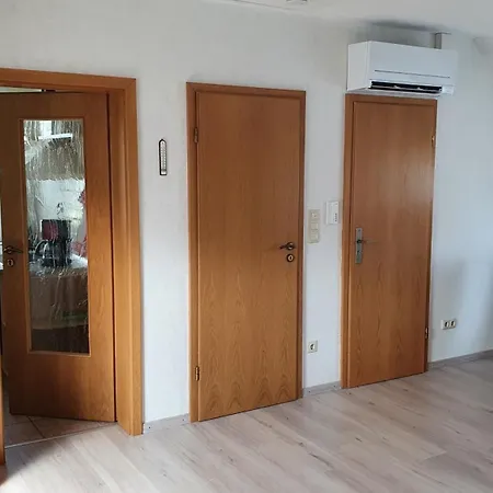 Klimatisierte Wohnung Kastanie Mit Balkon Lohne  Exterior photo